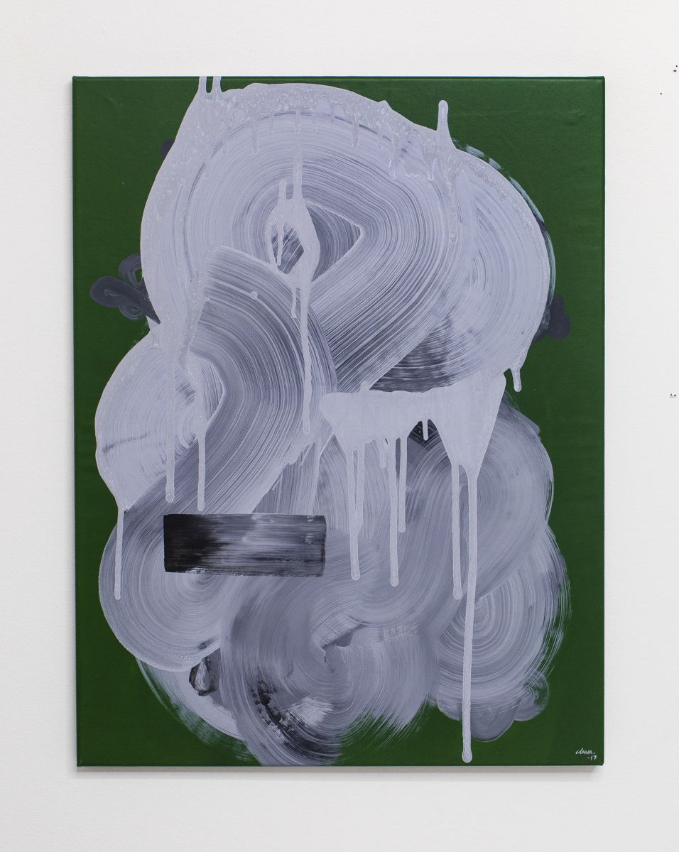 Clava Art Grey on green