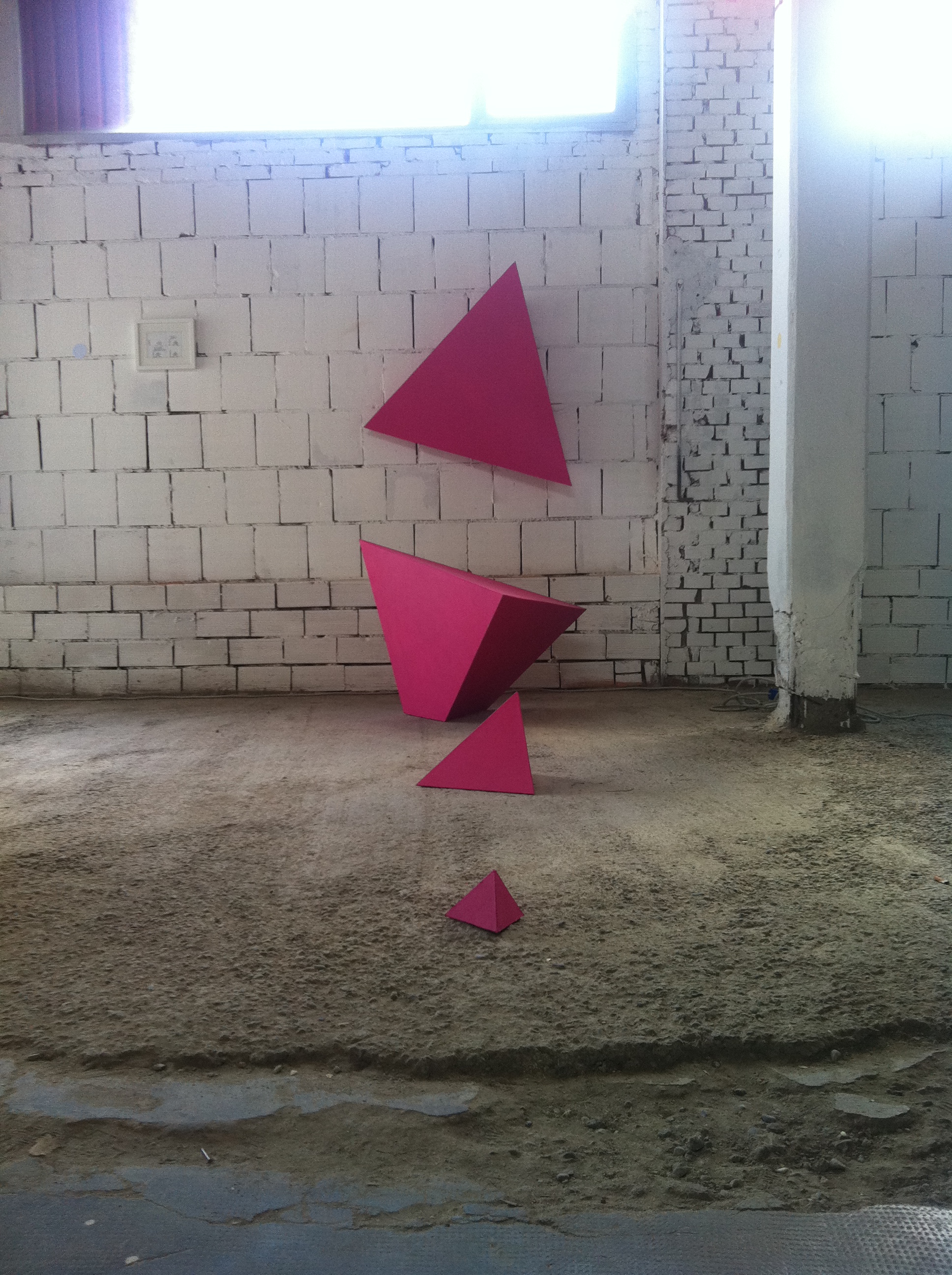 Clava Art Tetrahedron